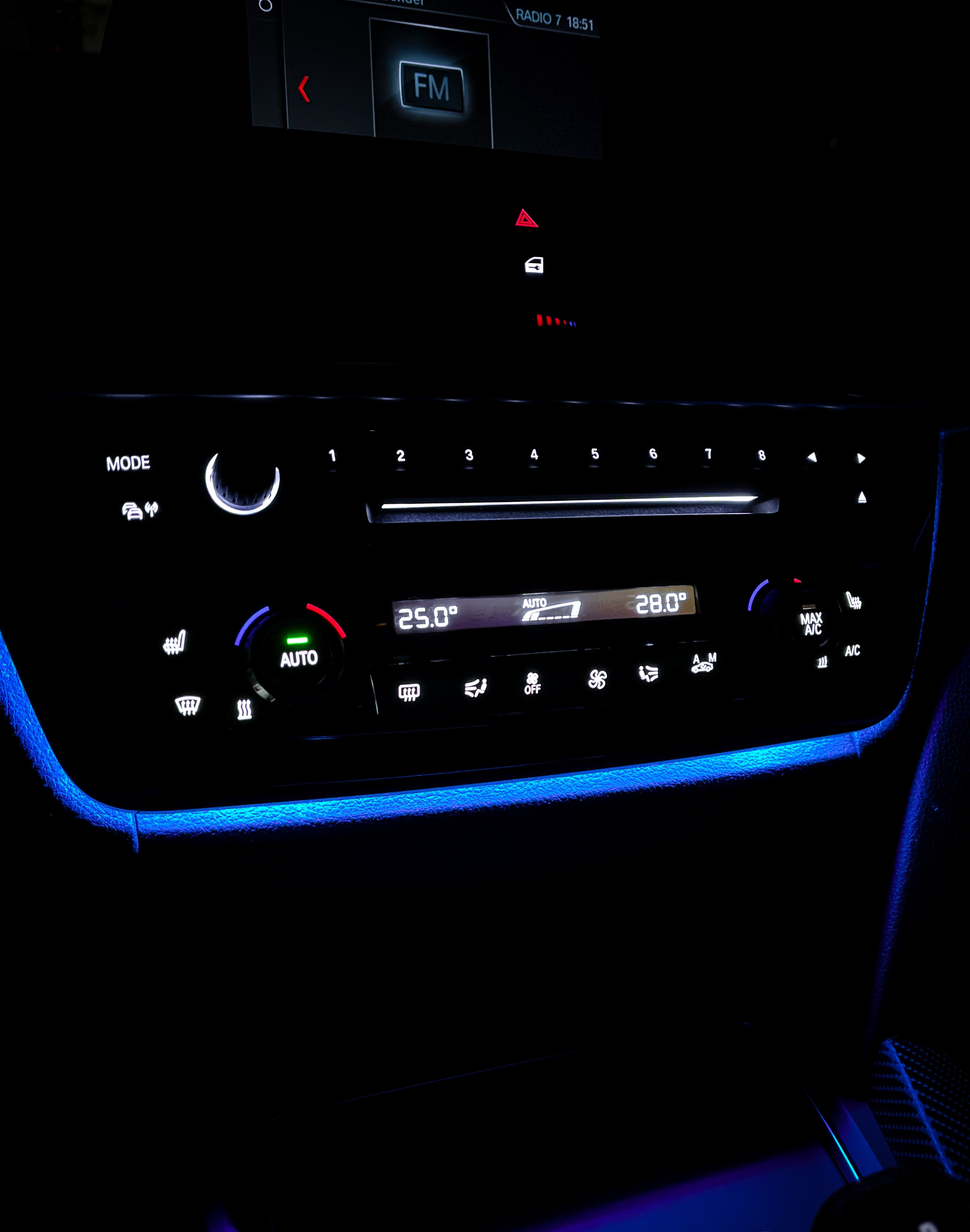 Umlötung BMW F30 Klimabedienteil und Navi weiße Tasten